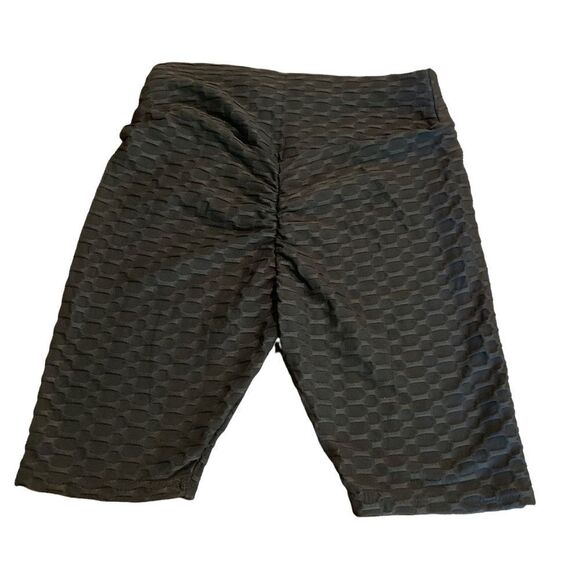 Indero Shorts Women’s Black Activewear Casual Workout L NEW - Picture 1 of 5